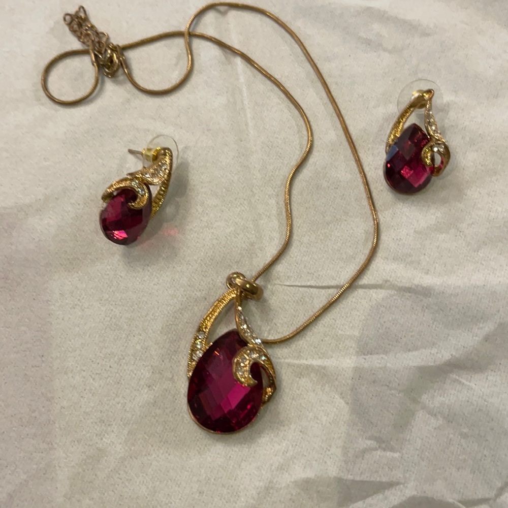 jewelry’s set. No brand